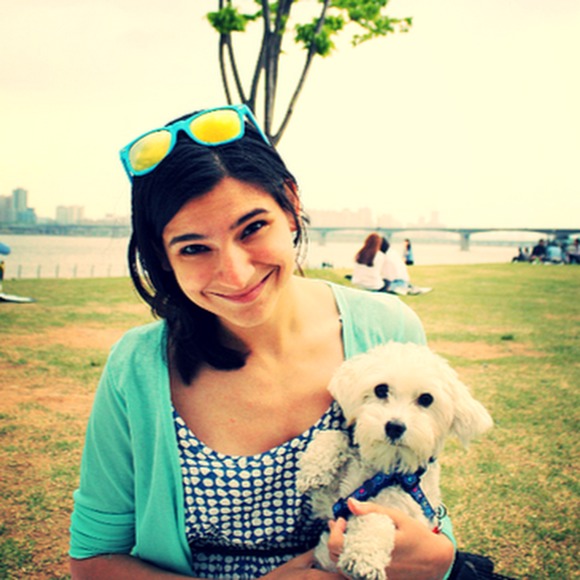 Meet your Posher, Rhia - Picture 1 of 1